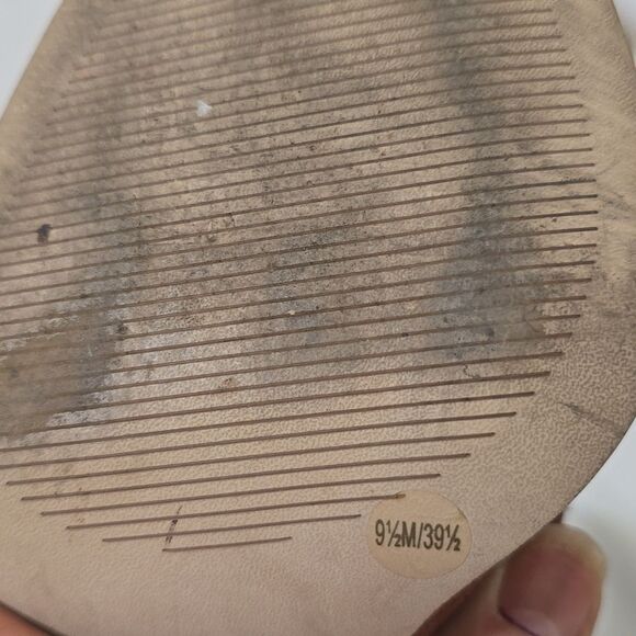 BCBG GENERATION VINTAGE PULL ON SUEDE BOOTS SIZE  9.5 - Picture 8 of 12